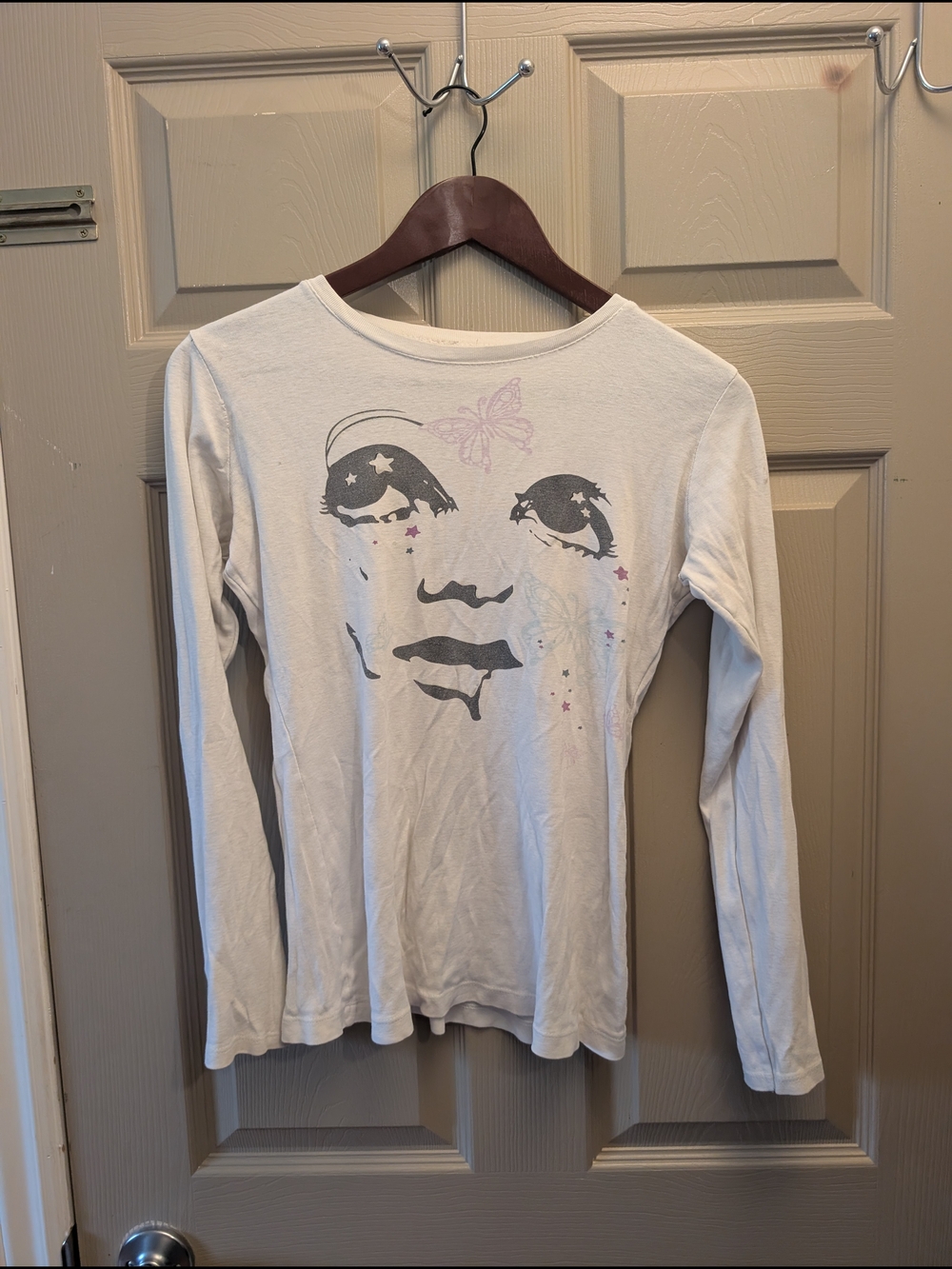 Y2k Graphic Face Long Sleeve Tee with Butterfly Detail - White